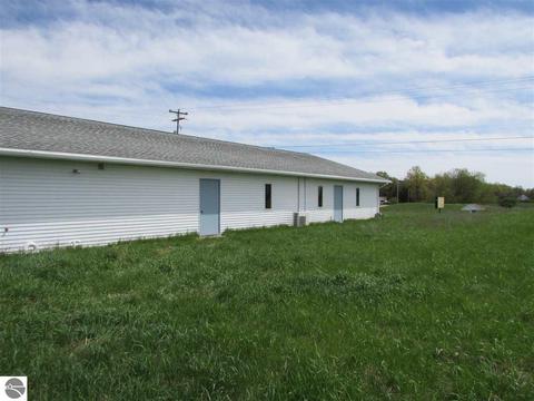 9039 20th Ave, Remus, MI 49340 photo 6