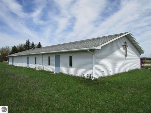 9039 20th Ave, Remus, MI 49340 photo 7