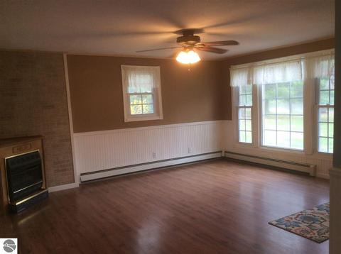 459 Clarence Rd, Harrison, MI 48625 photo 6