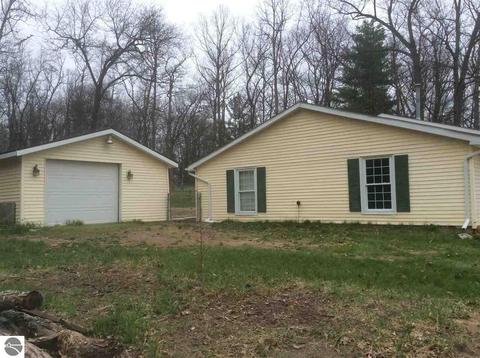 459 Clarence Rd, Harrison, MI 48625 photo 2