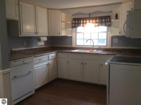 459 Clarence Rd, Harrison, MI 48625 photo 8
