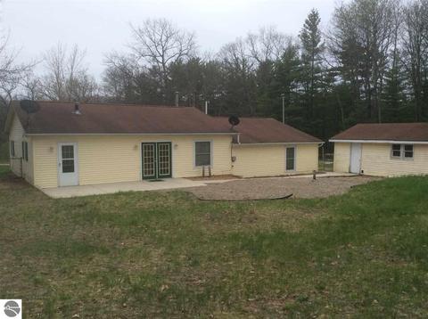 459 Clarence Rd, Harrison, MI 48625 photo 3