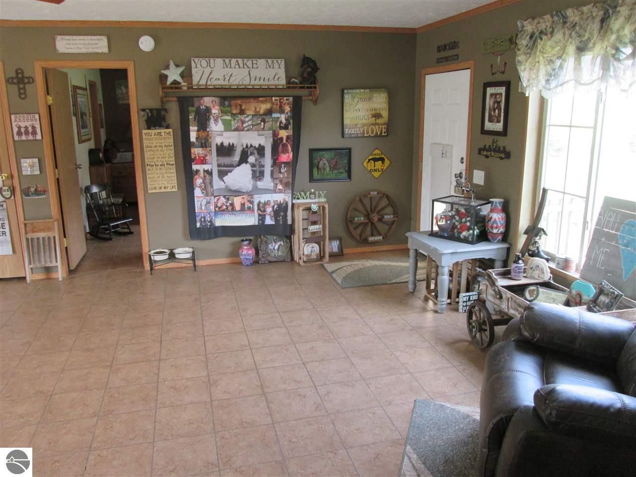 7194 Sponseller Dr, Shepherd, MI 48883 photo 6