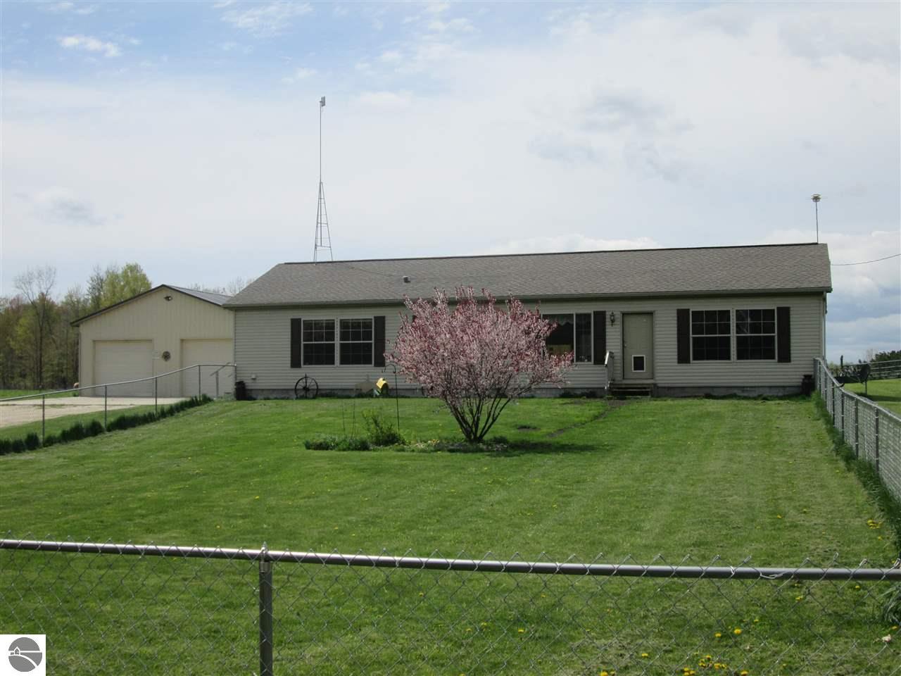 7194 Sponseller Dr, Shepherd, MI 48883 photo 35