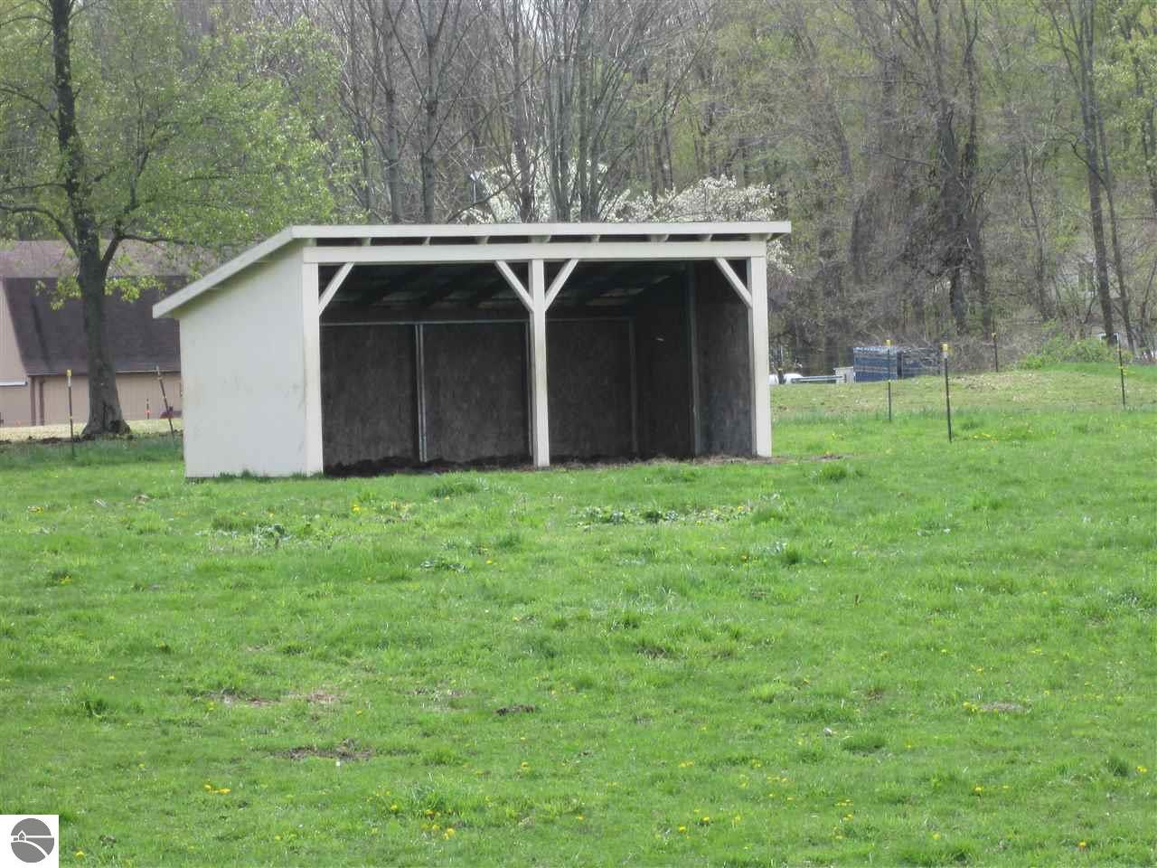 7194 Sponseller Dr, Shepherd, MI 48883 photo 32
