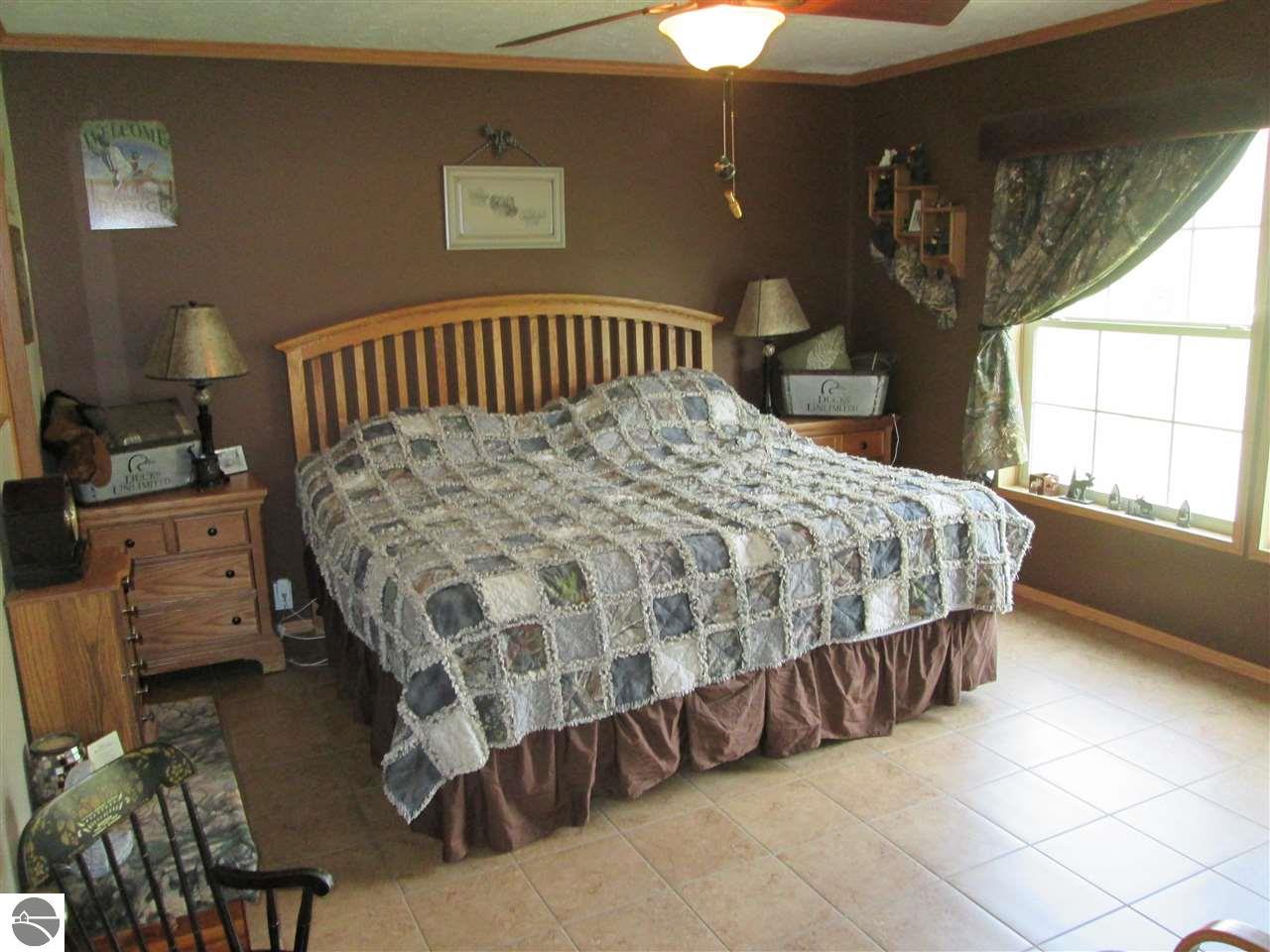 7194 Sponseller Dr, Shepherd, MI 48883 photo 9