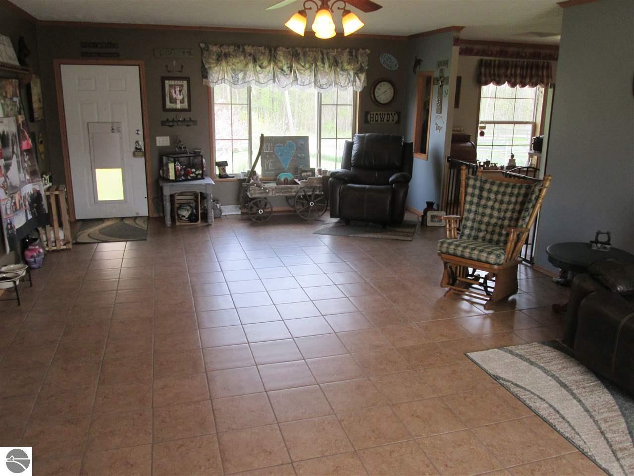7194 Sponseller Dr, Shepherd, MI 48883 photo 8