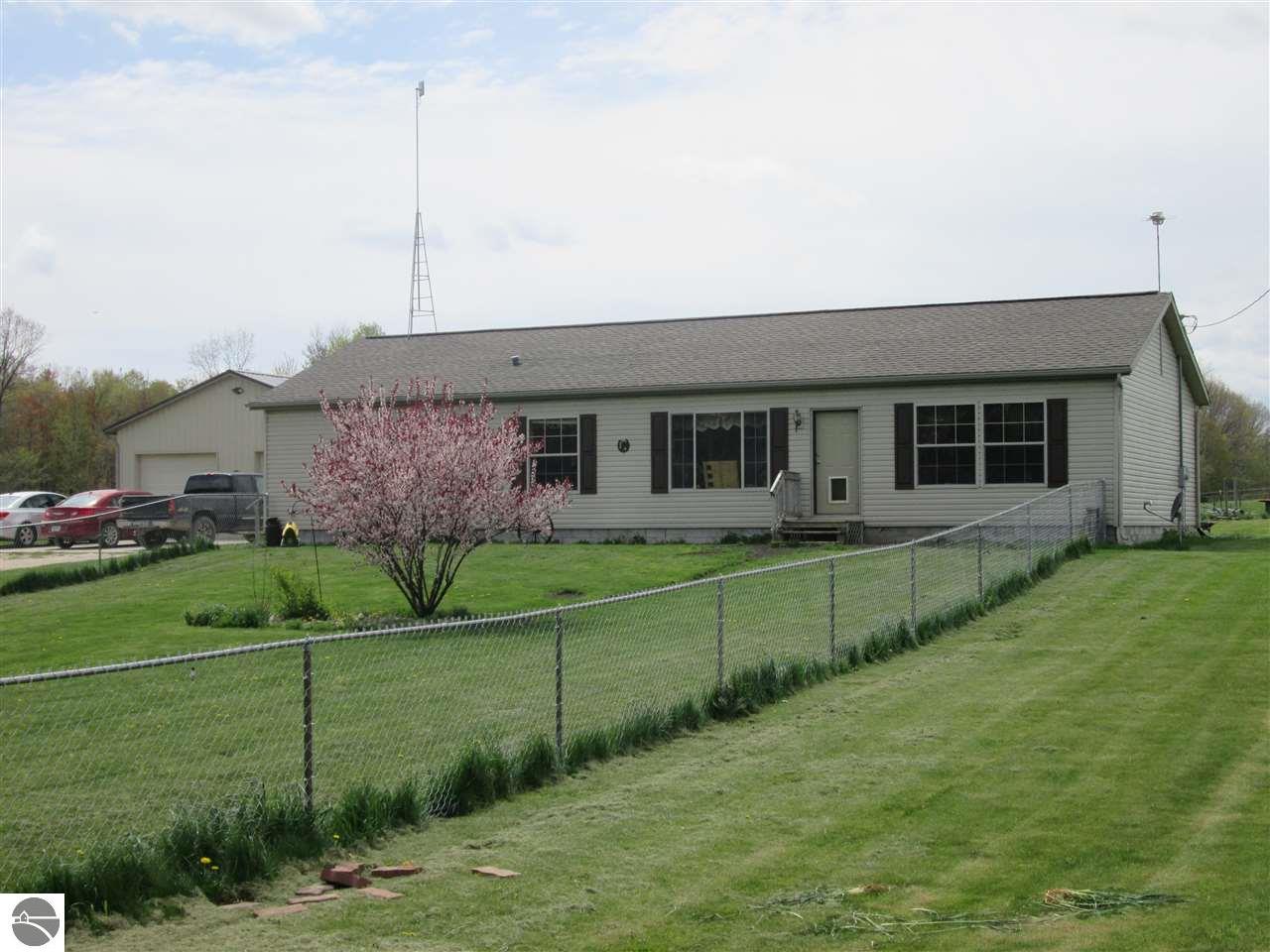 7194 Sponseller Dr, Shepherd, MI 48883 photo 21