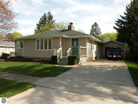 131 W Second, Gladwin, MI 48624 photo 1