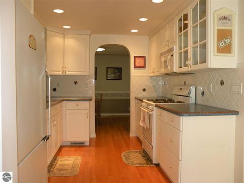 131 W Second, Gladwin, MI 48624 photo 4