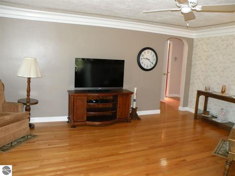 131 W Second, Gladwin, MI 48624 photo 19