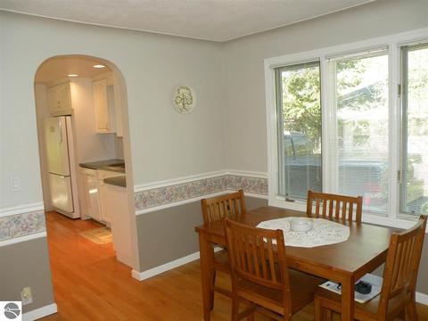 131 W Second, Gladwin, MI 48624 photo 3