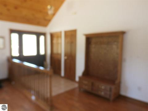 5755 Linksview Way, Gladwin, MI 48624 photo 8