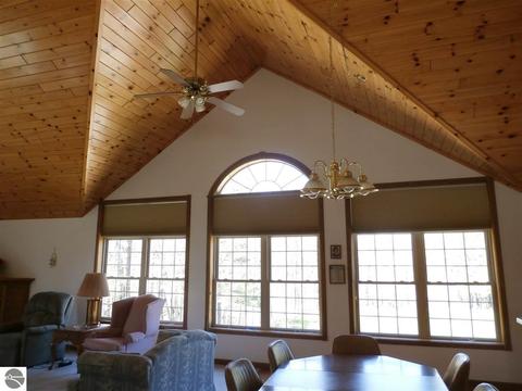 5755 Linksview Way, Gladwin, MI 48624 photo 4