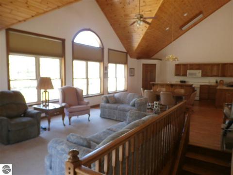 5755 Linksview Way, Gladwin, MI 48624 photo 7