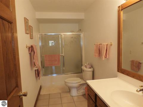 5755 Linksview Way, Gladwin, MI 48624 photo 10