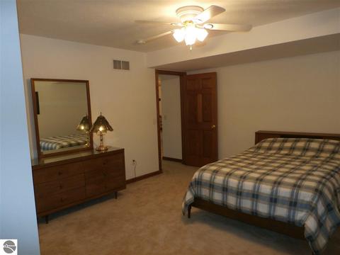 5755 Linksview Way, Gladwin, MI 48624 photo 12