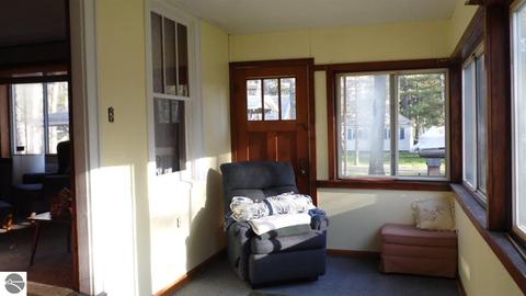 2376 Silverwood Dr, Lupton, MI 48635 photo 9