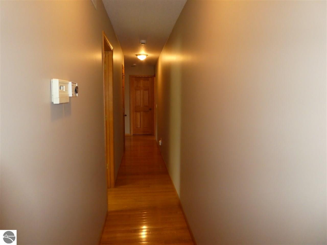 877 Riverview, Alma, MI 48801 photo 18