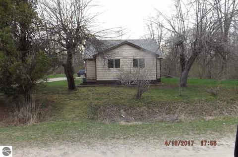 3438 Deep River Rd, Standish, MI 48658 photo 1