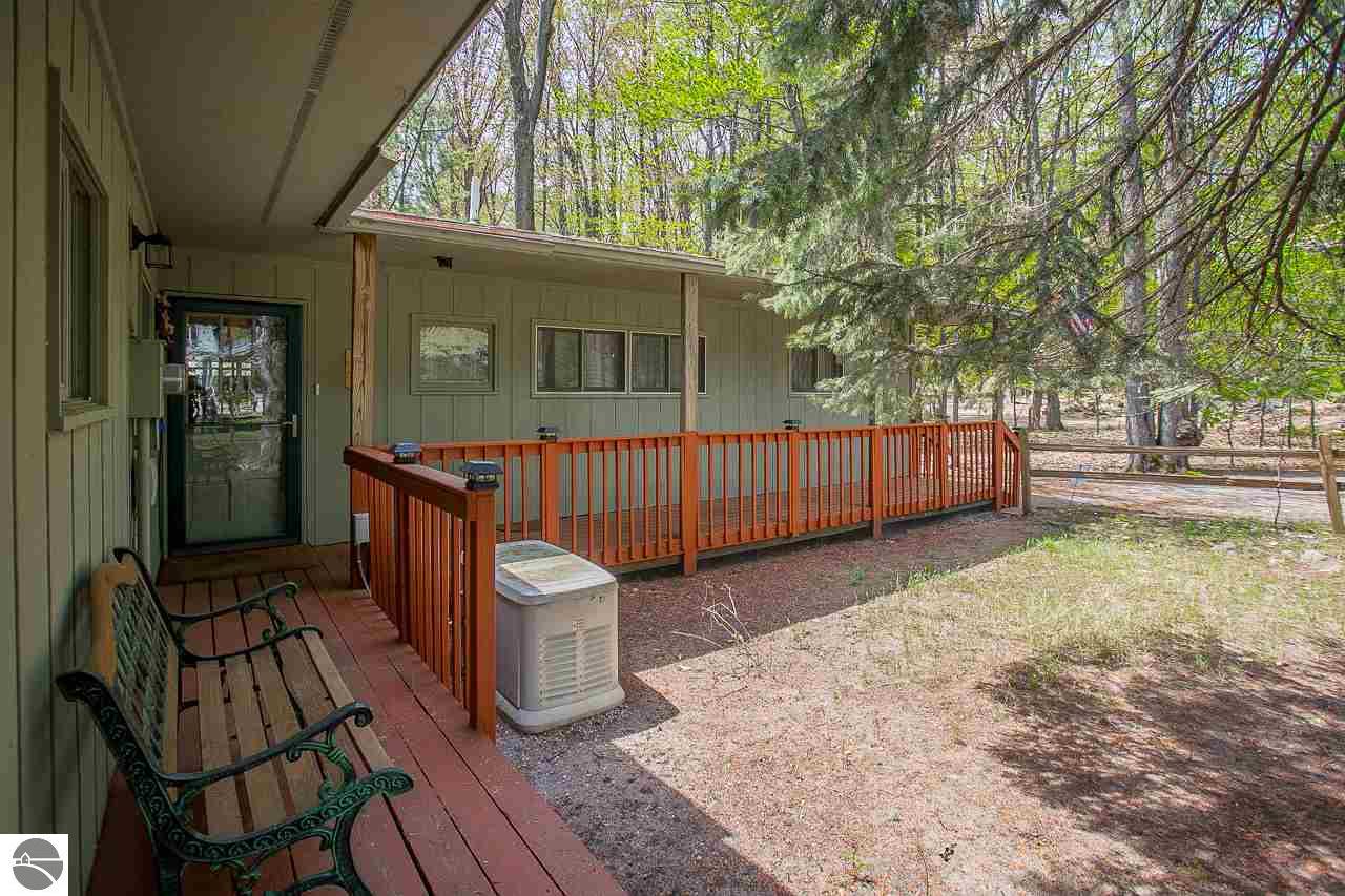 172 E Traverse Lake Rd, Cedar, MI 49621 photo 10