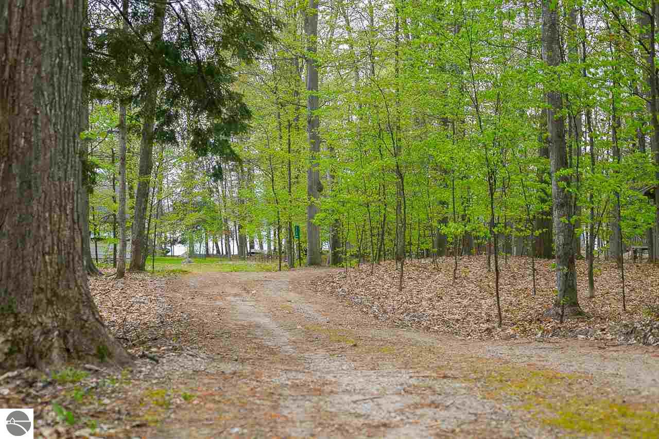 172 E Traverse Lake Rd, Cedar, MI 49621 photo 34