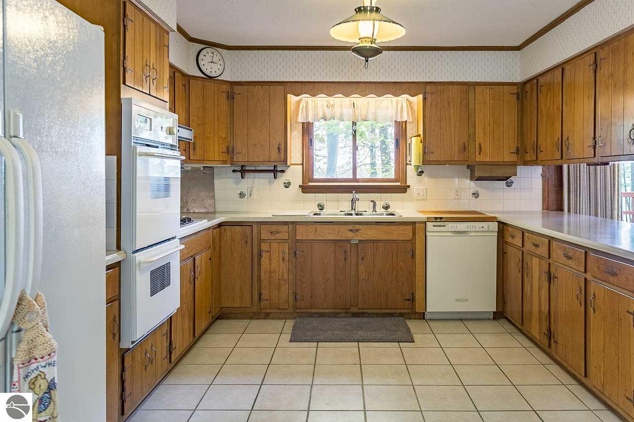 172 E Traverse Lake Rd, Cedar, MI 49621 photo 16