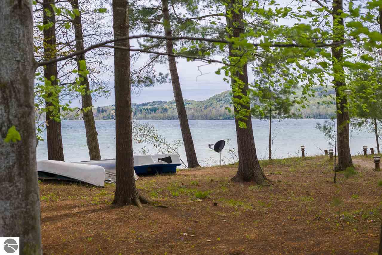 172 E Traverse Lake Rd, Cedar, MI 49621 photo 45
