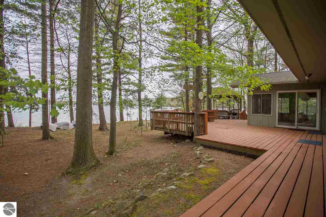 172 E Traverse Lake Rd, Cedar, MI 49621 photo 37