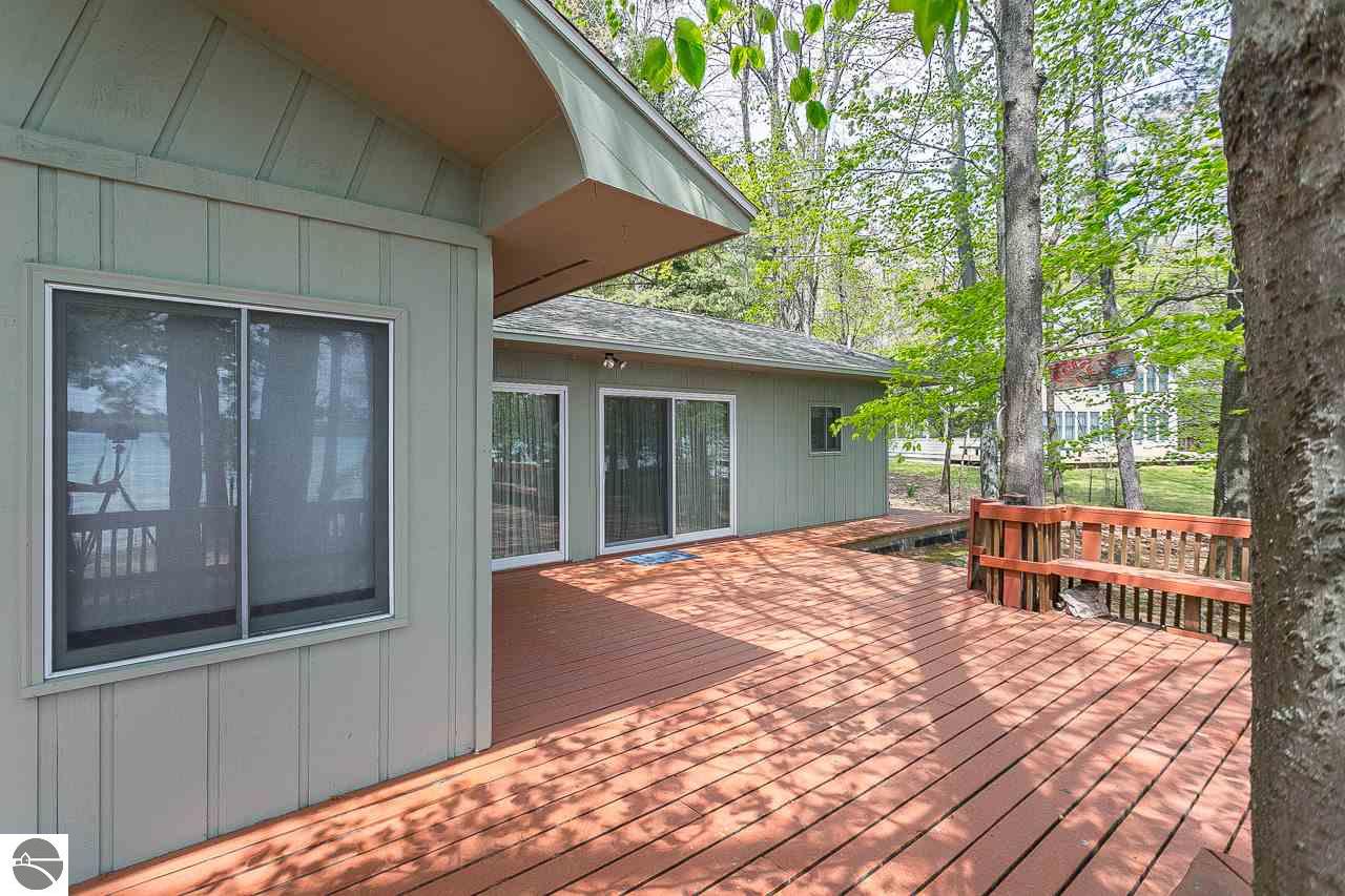172 E Traverse Lake Rd, Cedar, MI 49621 photo 8