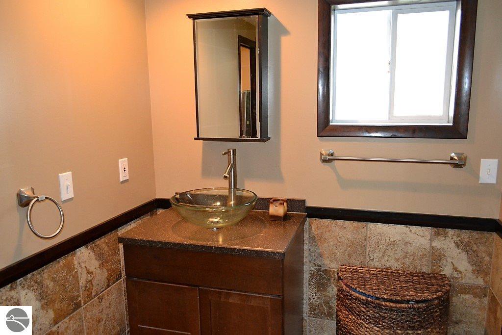 135 E Central Ave, Shepherd, MI 48883 photo 15