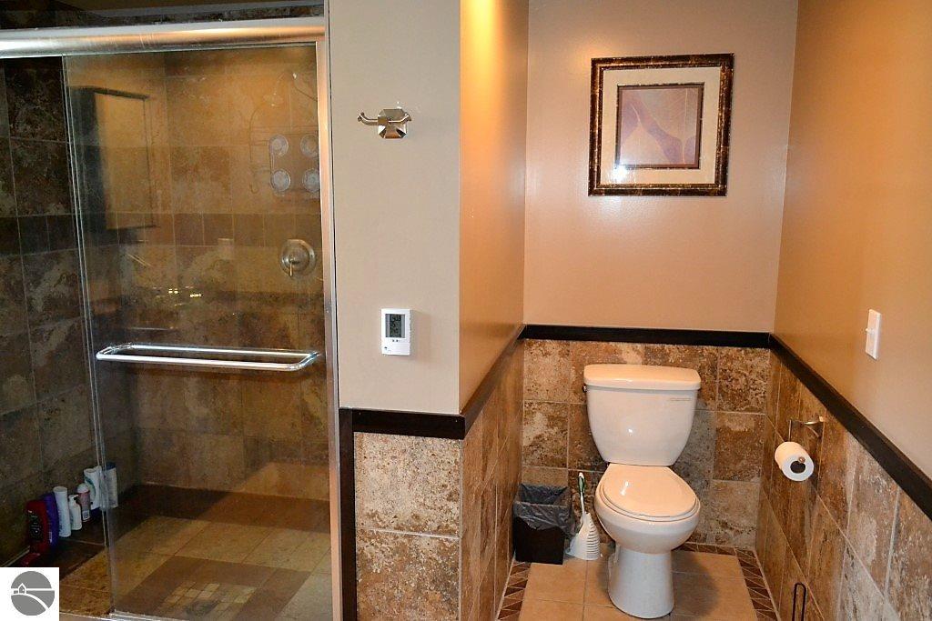 135 E Central Ave, Shepherd, MI 48883 photo 14