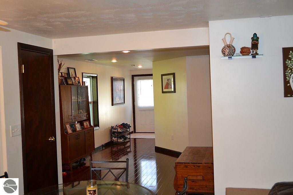 135 E Central Ave, Shepherd, MI 48883 photo 6