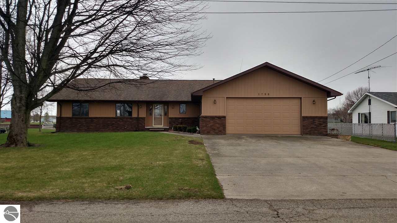1788 S Riverside Dr, Au Gres, MI 48703 photo 1