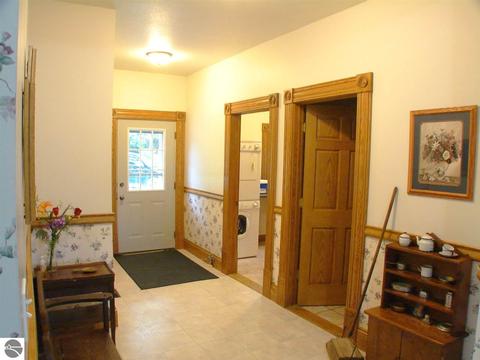 637 N Pine River St, Ithaca, MI 48847 photo 7