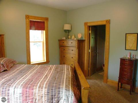 637 N Pine River St, Ithaca, MI 48847 photo 25