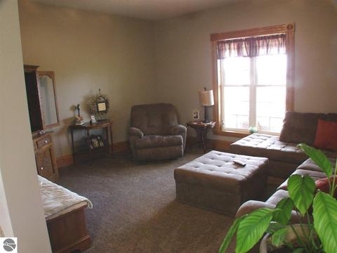 637 N Pine River St, Ithaca, MI 48847 photo 18