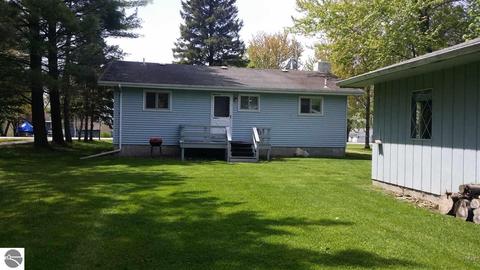 868 Richland Ave, Lupton, MI 48635 photo 2