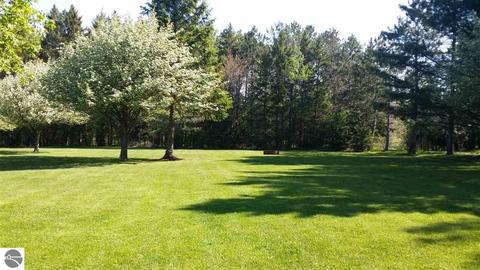 868 Richland Ave, Lupton, MI 48635 photo 13