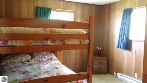 868 Richland Ave, Lupton, MI 48635 photo 4