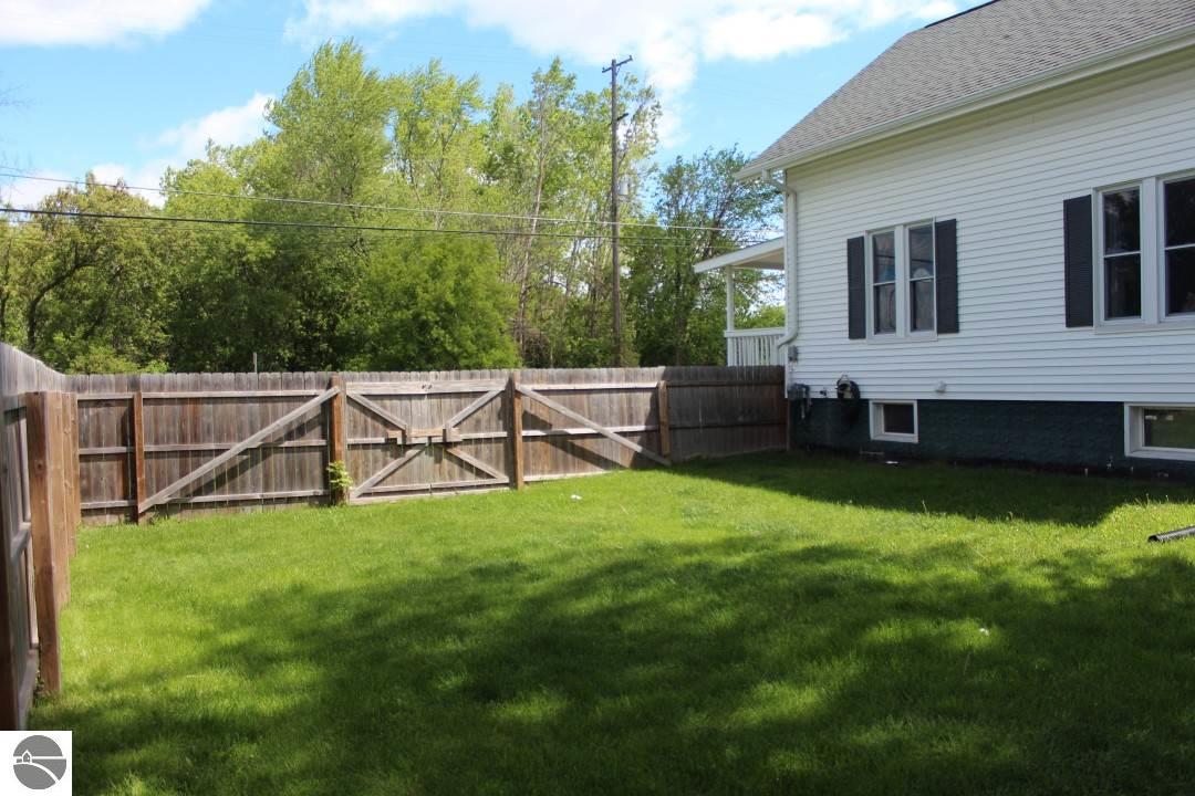 804 Ely St, Alma, MI 48801 photo 7