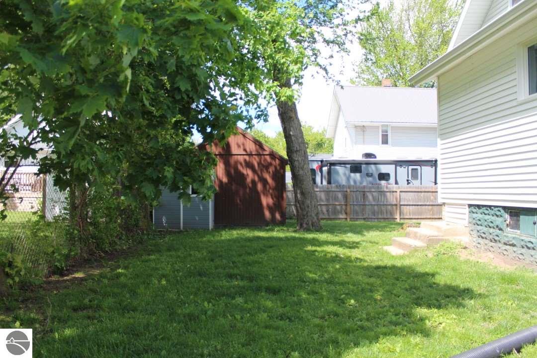 804 Ely St, Alma, MI 48801 photo 5