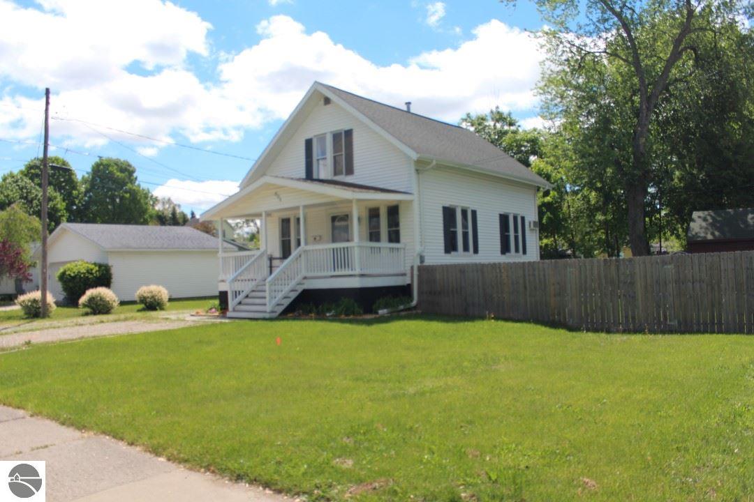 804 Ely St, Alma, MI 48801 photo 3