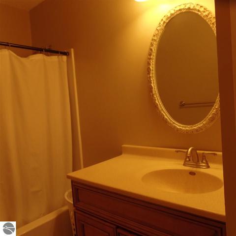 1407 Maple St, Mount Pleasant, MI 48858 photo 24