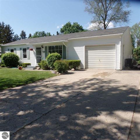 1407 Maple St, Mount Pleasant, MI 48858 photo 1
