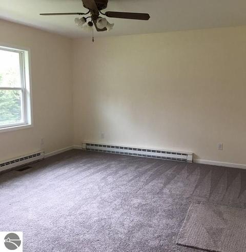 3311 Hazel St, Harrison, MI 48625 photo 2