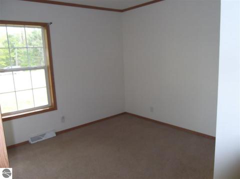 1867 E County Line Rd, Hale, MI 48739 photo 10