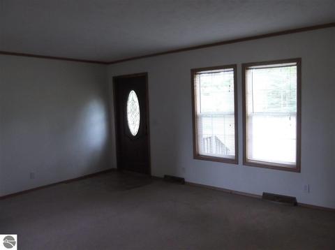 1867 E County Line Rd, Hale, MI 48739 photo 8