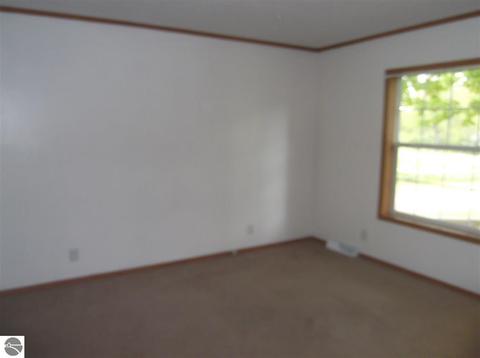 1867 E County Line Rd, Hale, MI 48739 photo 12