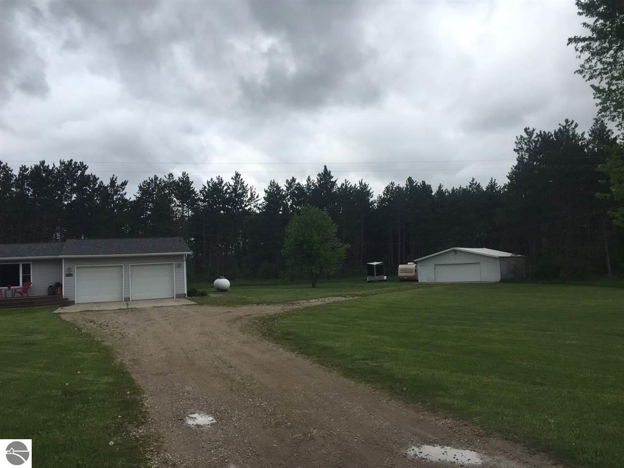 8961 E 10 Rd, Manton, MI 49663 photo 7